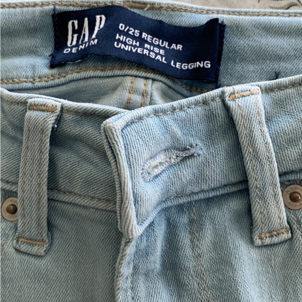 Gap High Rise Jean Light Wash Denim